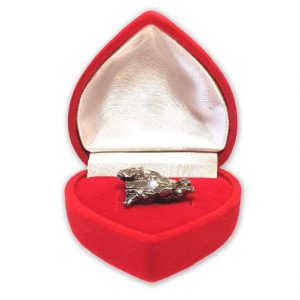 Meteorito en caja de corazón